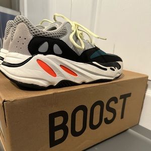 Yeezy Boost 700 Wave Runners | Size 7